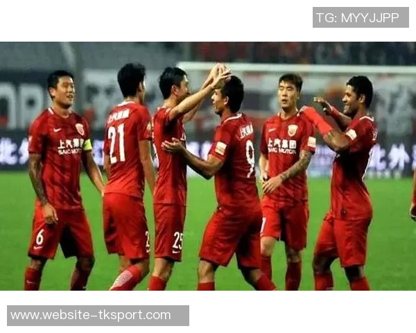 上港与贵州激战正酣目前比分揭晓引发球迷热议