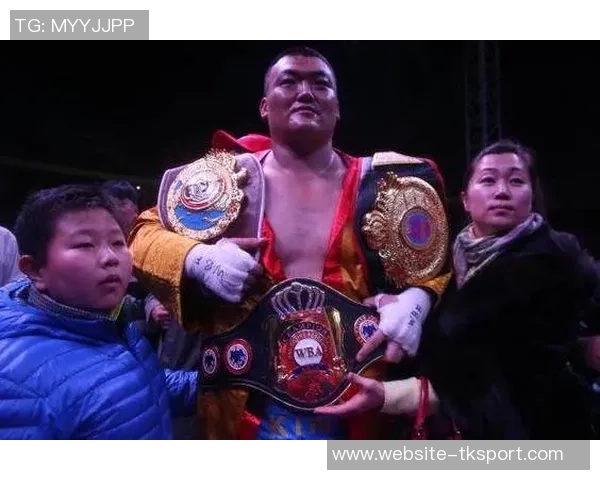 张君龙与董泰山的巅峰对决谁将成为新一代的王者之争